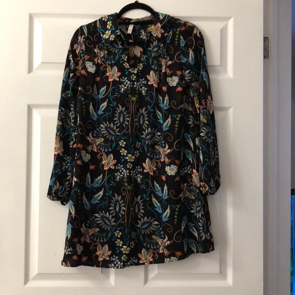 Floral tunic dress.